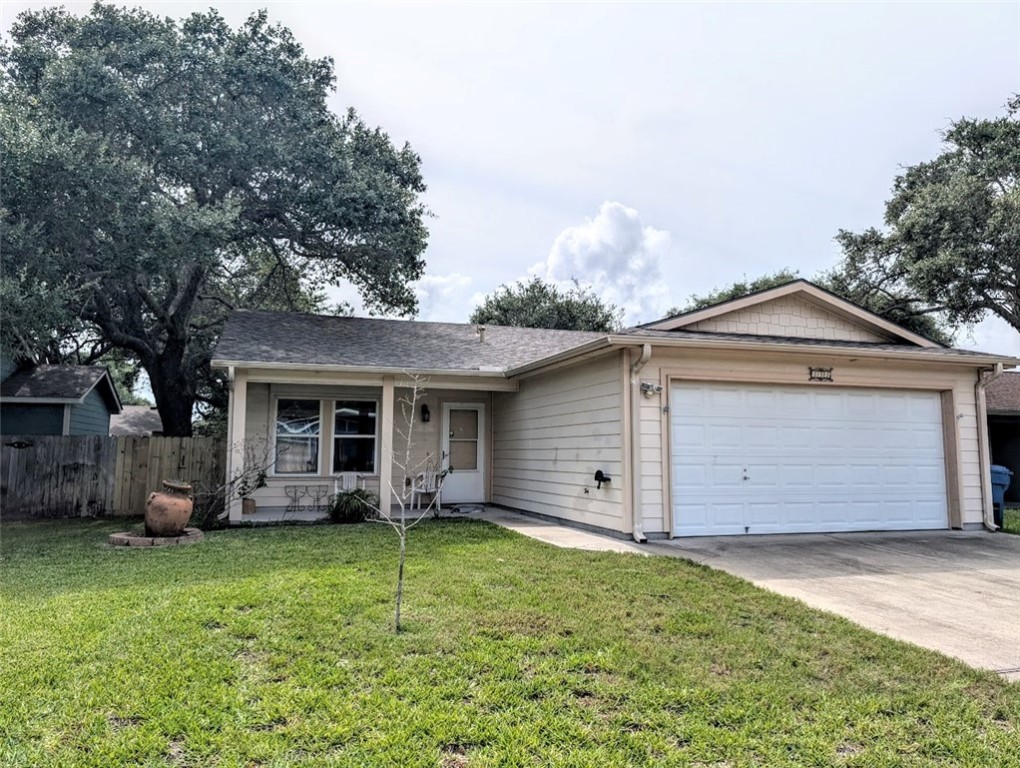 113 Sun Harbor St Property Photo 1