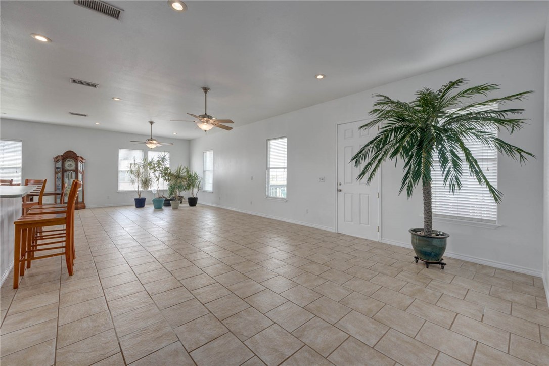 190 E Johnson Ave Property Photo 27