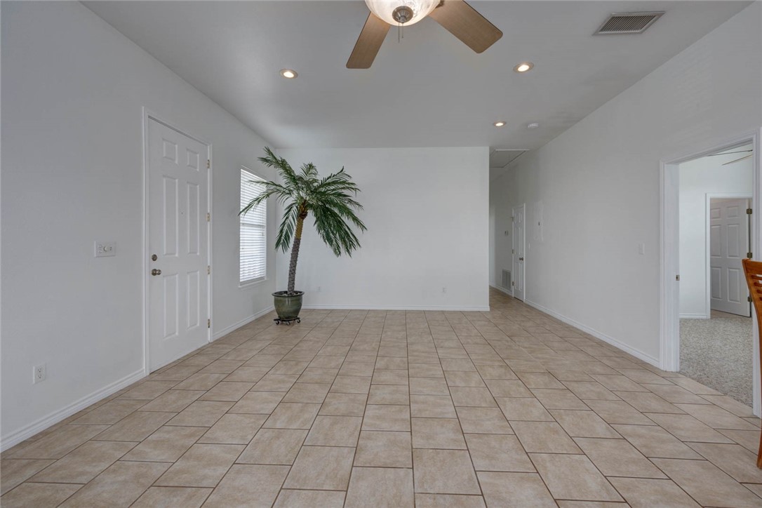 190 E Johnson Ave Property Photo 28