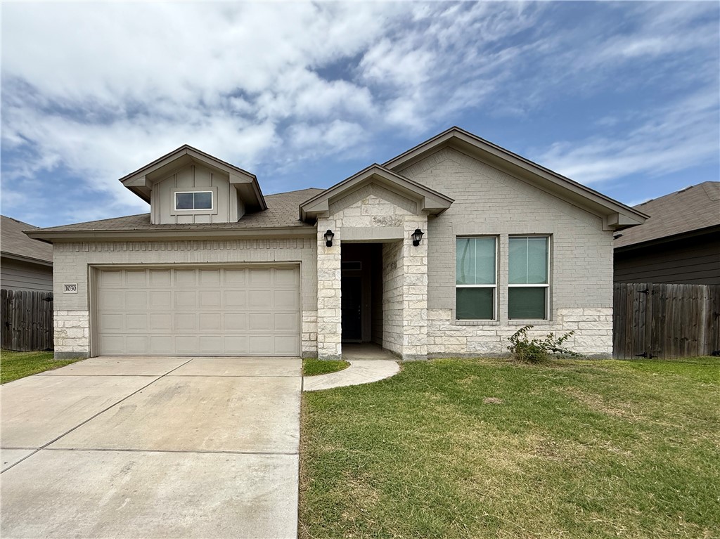 1030 Ocean Breeze St Property Photo 1