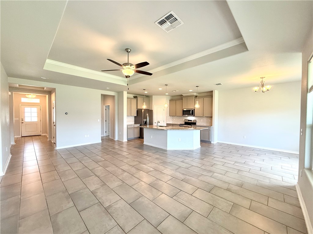 1030 Ocean Breeze St Property Photo 4