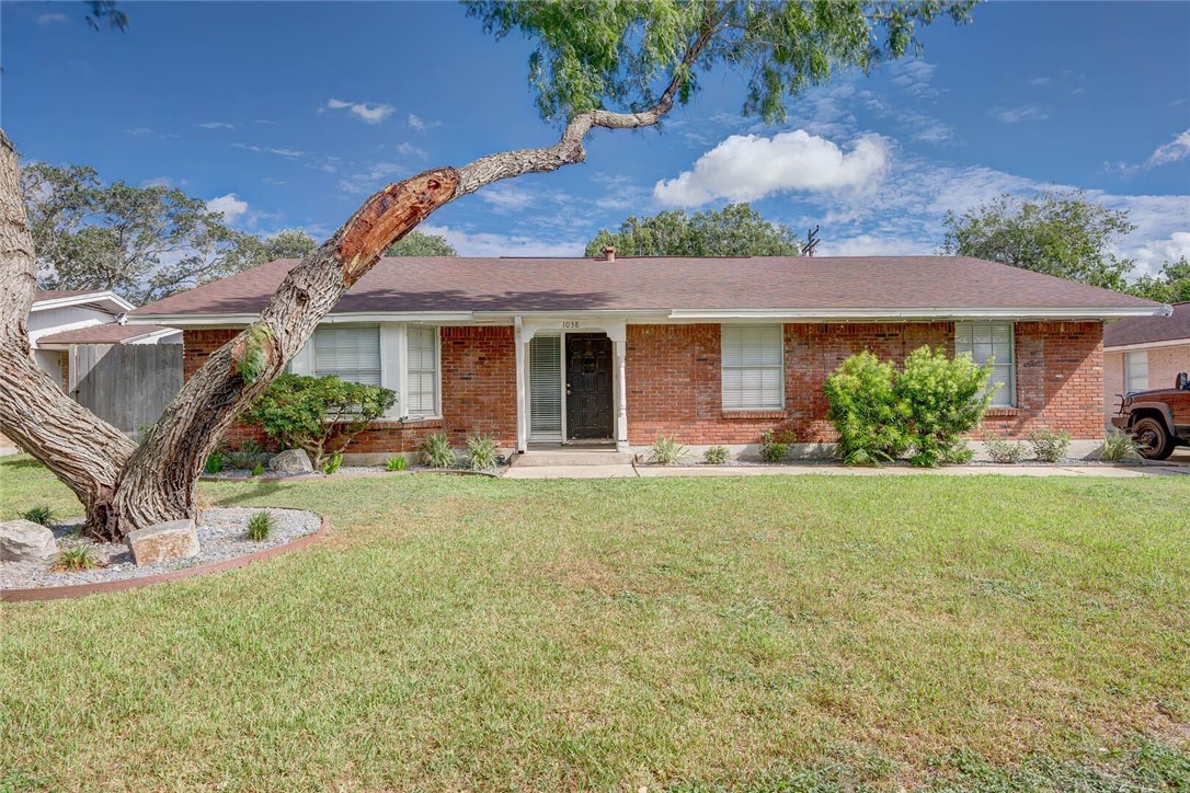1038 Herndon St Property Photo 1