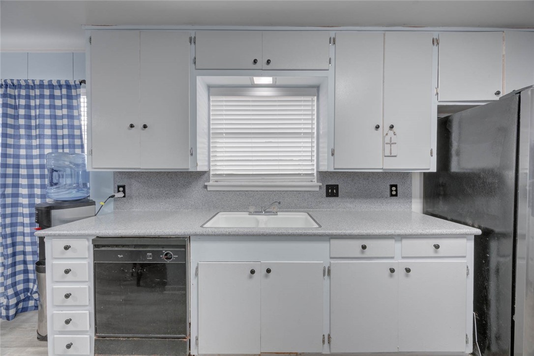 1038 Herndon St Property Photo 16