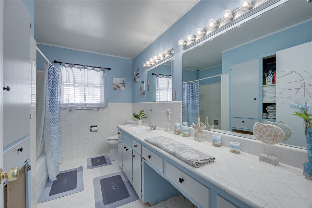 1038 Herndon St Property Photo 19