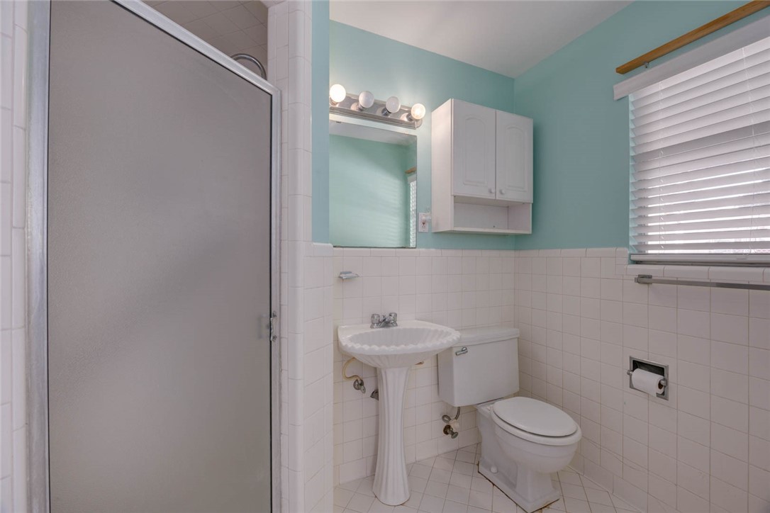 1038 Herndon St Property Photo 24