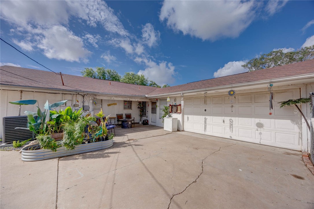 1038 Herndon St Property Photo 29