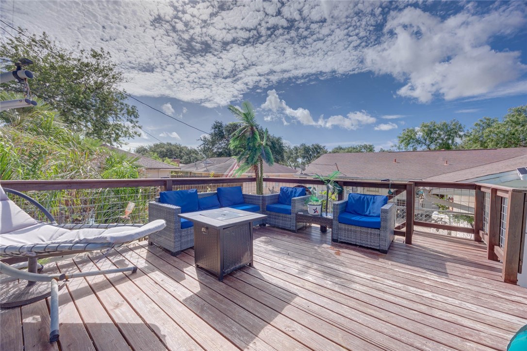 1038 Herndon St Property Photo 34