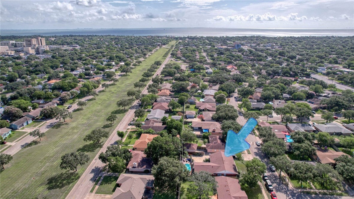 1038 Herndon St Property Photo 38