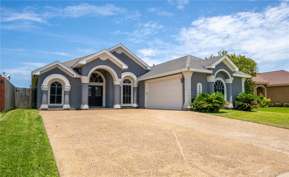 8245 Rock Crest Dr Property Photo 2