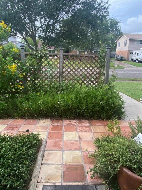 104 Park Place Pl Property Photo 2