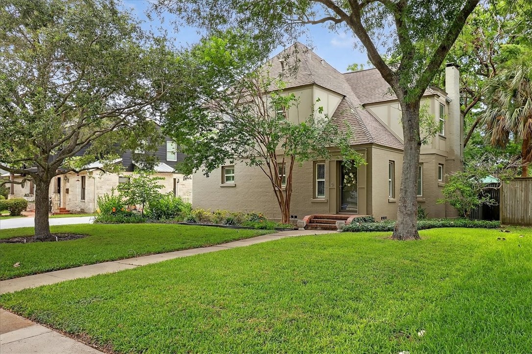 521 Del Mar Blvd Property Photo 1