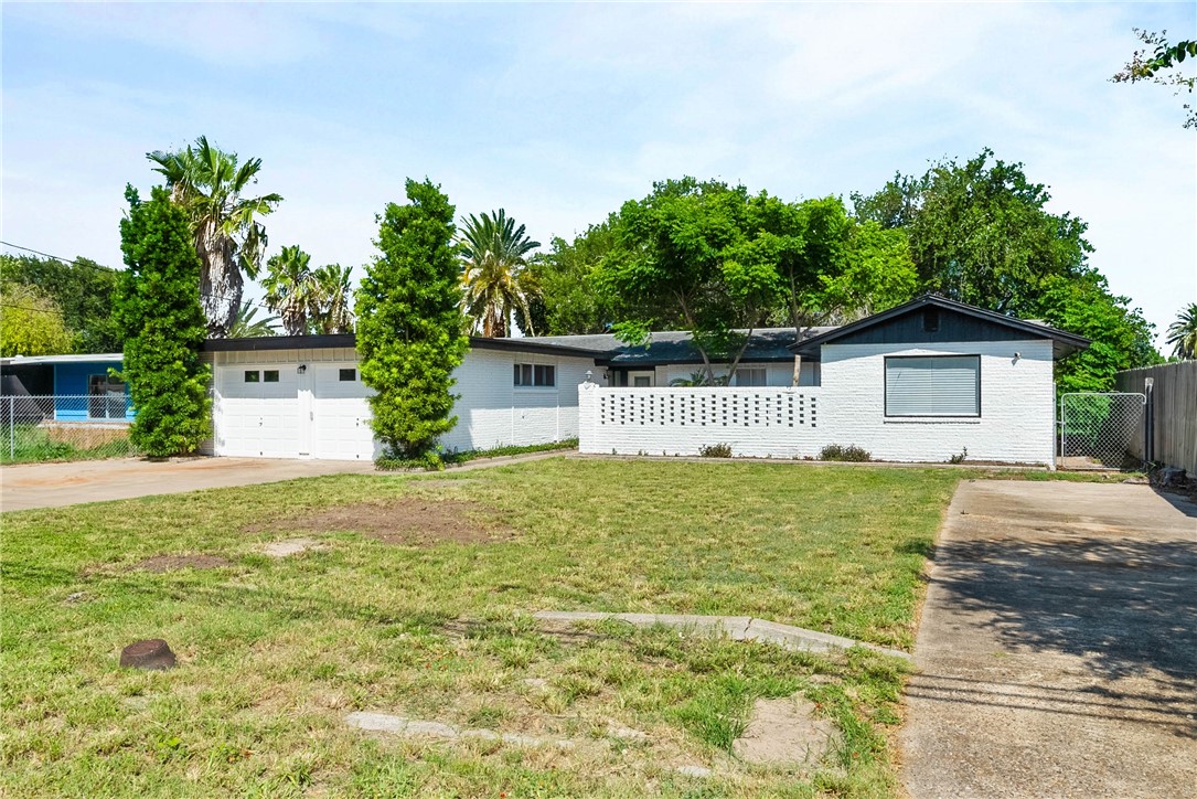 3237 Jamaica Dr Property Photo 2