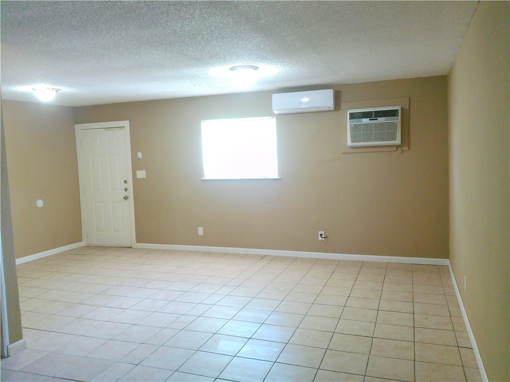 2701 Nemec St 2 Property Photo 5