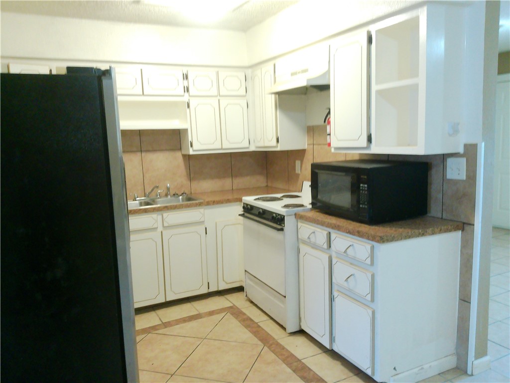 2701 Nemec St 2 Property Photo 7