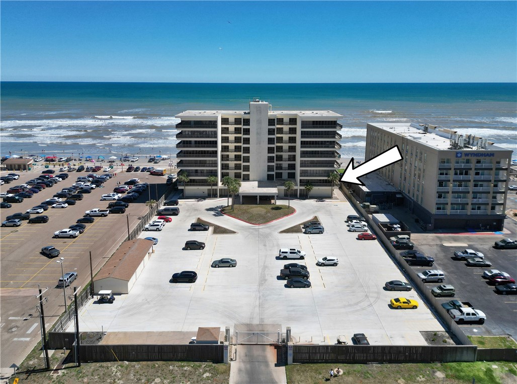 15002 Windward Dr 207 Property Photo 1