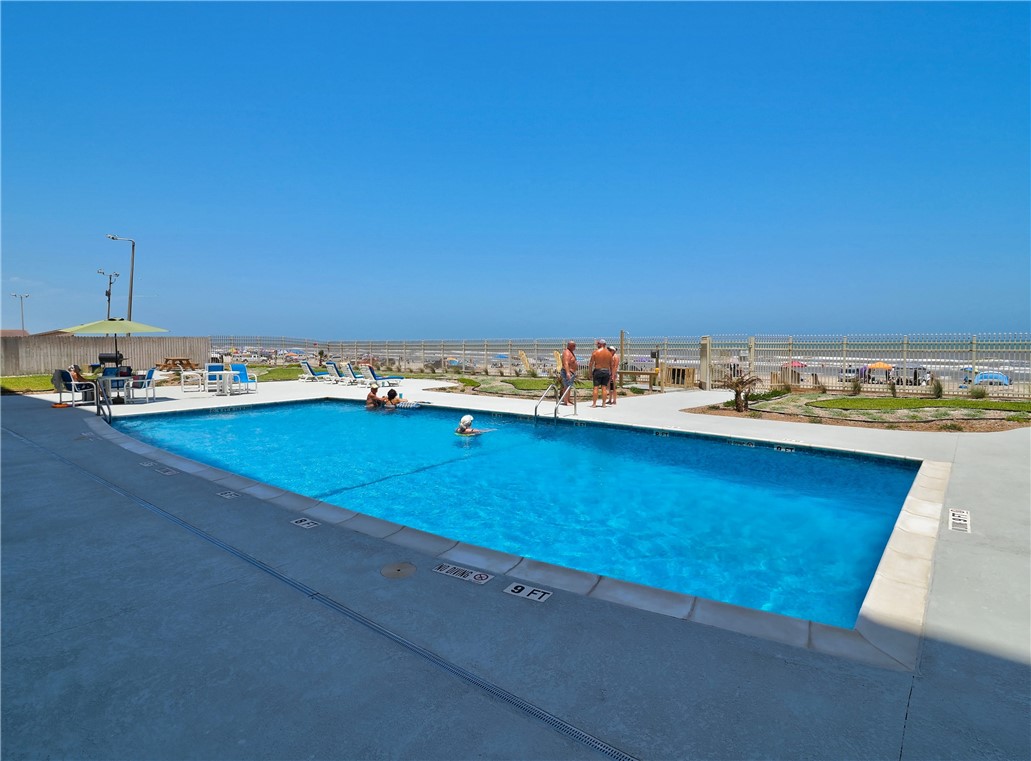 15002 Windward Dr 207 Property Photo 25