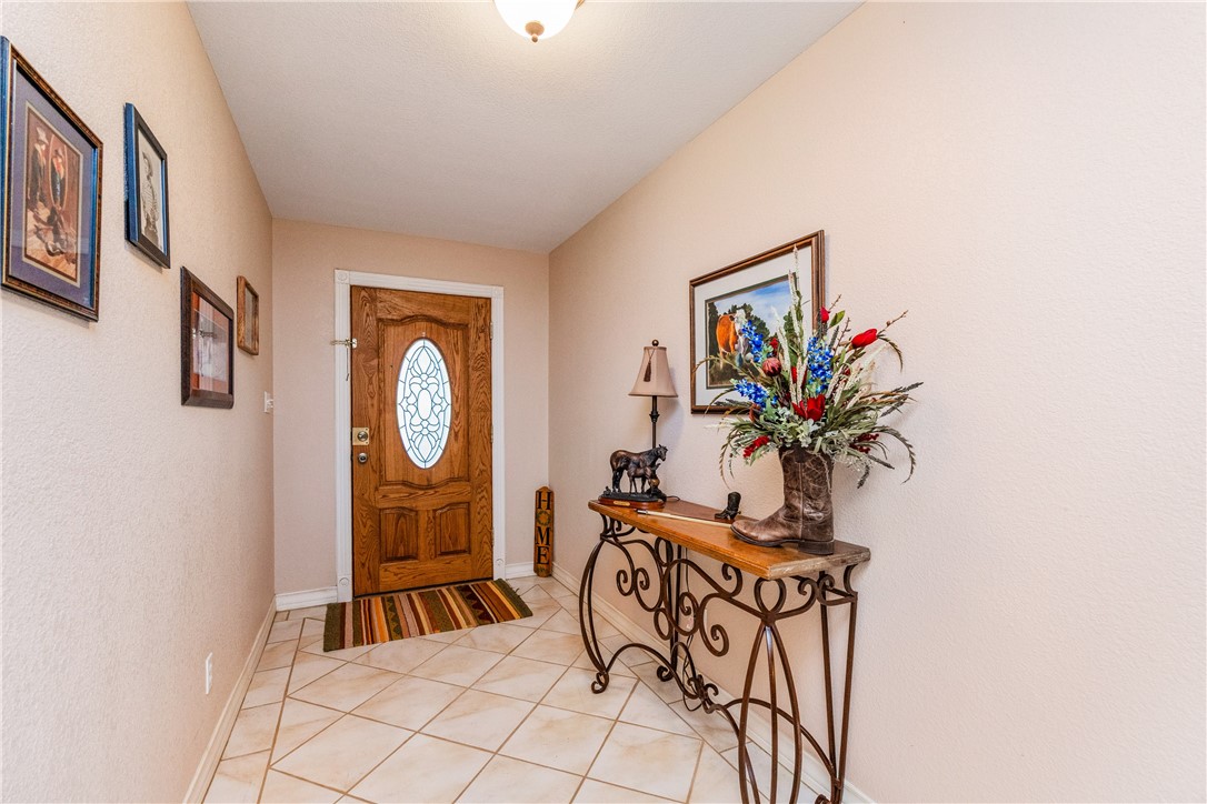 2017 E Fm 1717 Property Photo 4