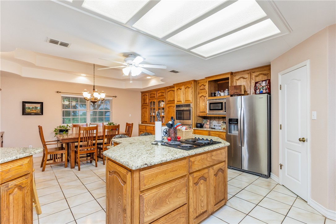 2017 E Fm 1717 Property Photo 14
