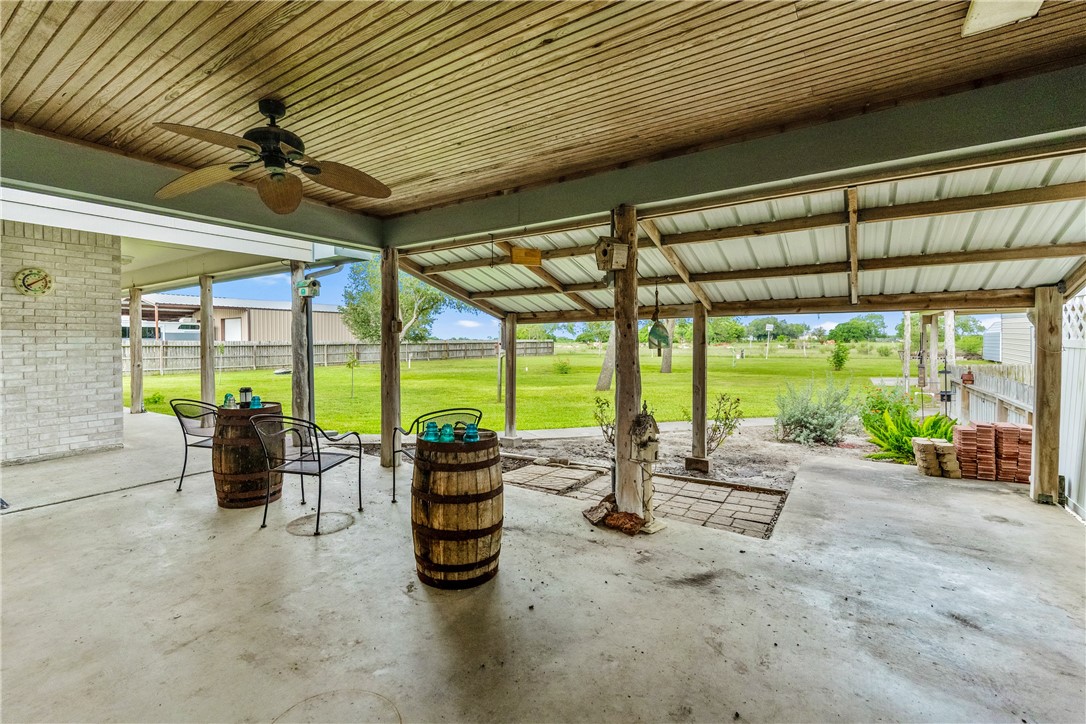 2017 E Fm 1717 Property Photo 33