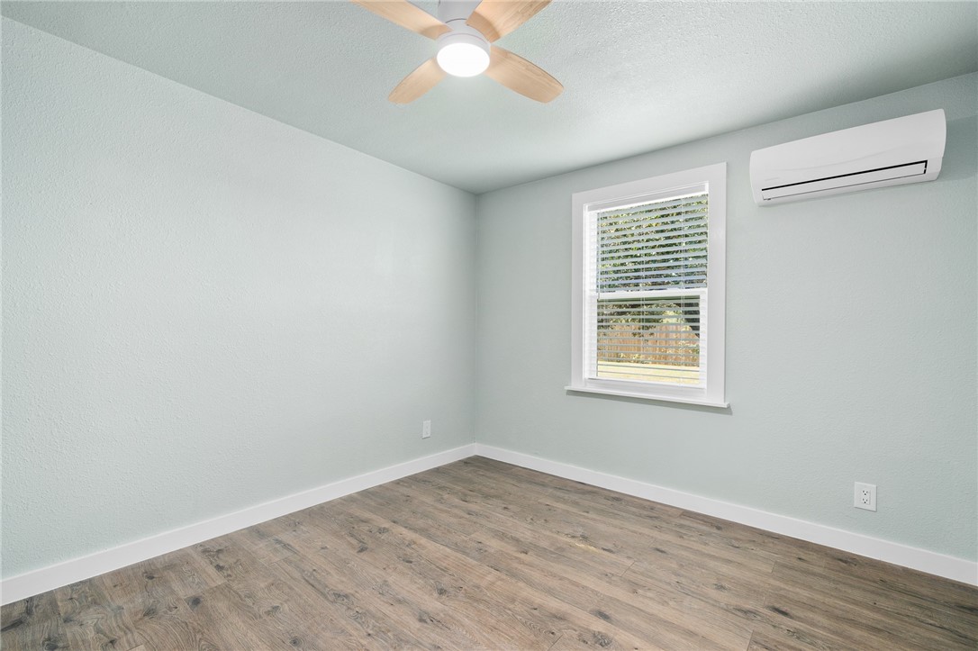 248 Post Oak Property Photo 18