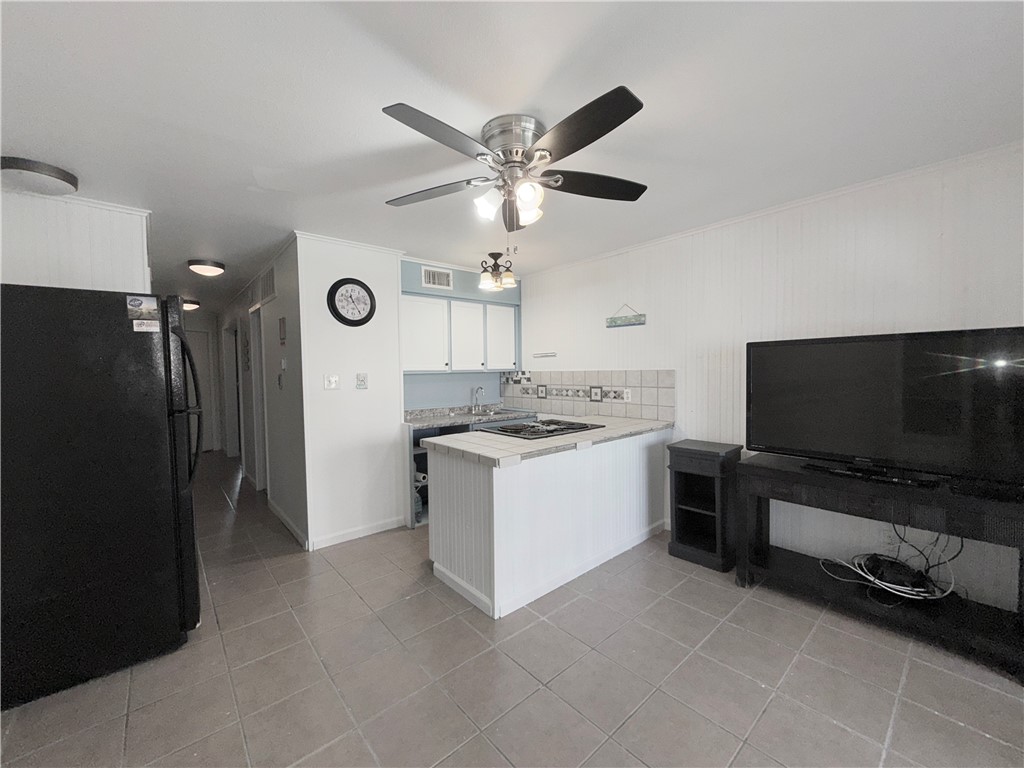 3938 Surfside Blvd 2141 Property Photo 8