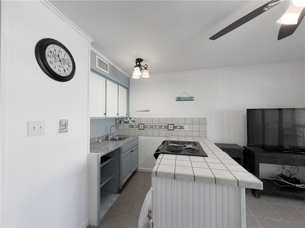 3938 Surfside Blvd 2141 Property Photo 12