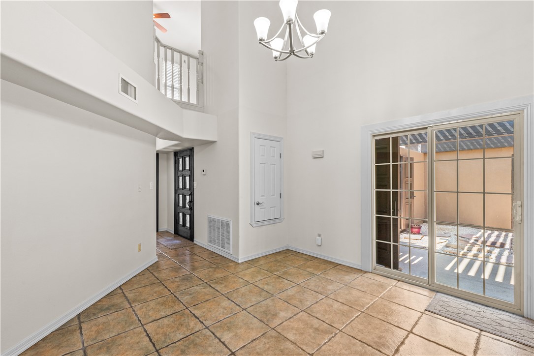 200 Elm St Property Photo 9