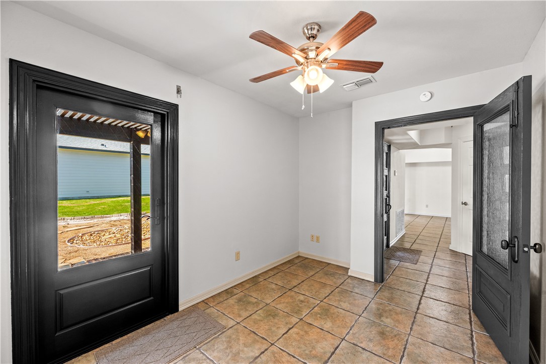 200 Elm St Property Photo 29