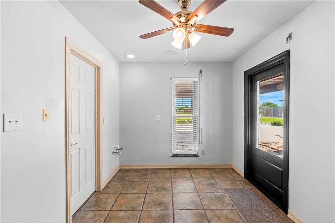 200 Elm St Property Photo 30