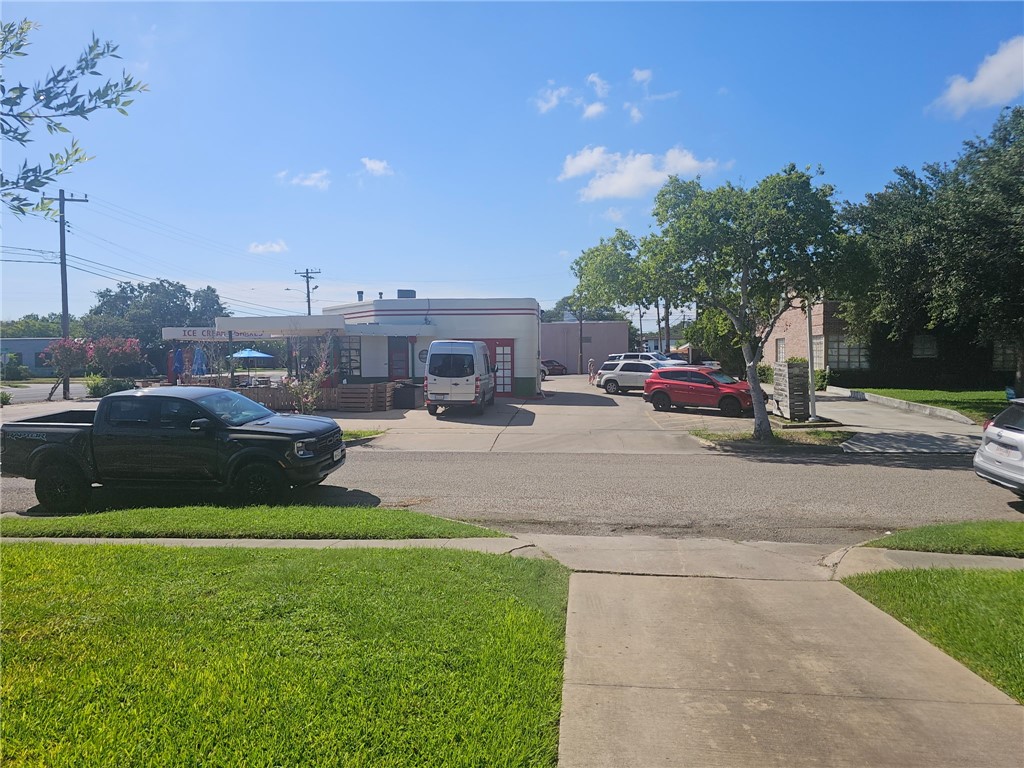 253 Leming Ave Property Photo 12