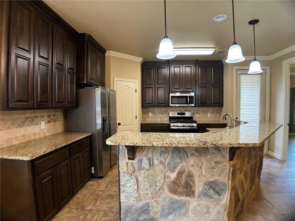 7614 Granite Dr Property Photo 8