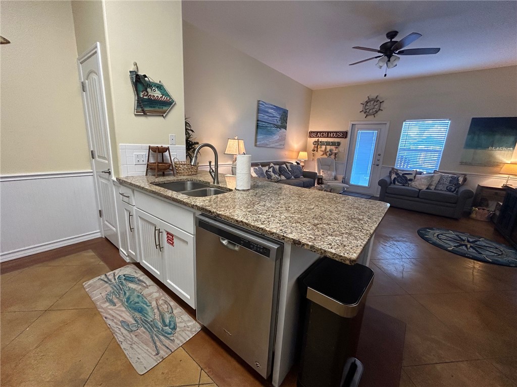 2212 State Highway 361 211 Property Photo 9
