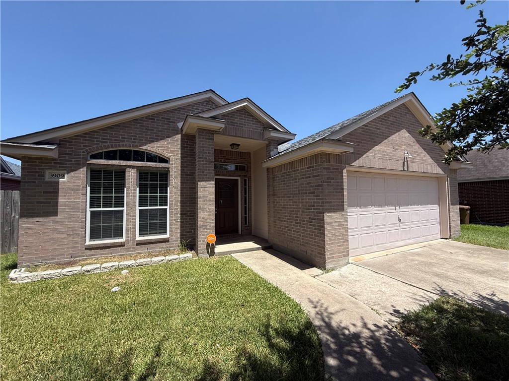 3909 Esquire Dr Property Photo 1