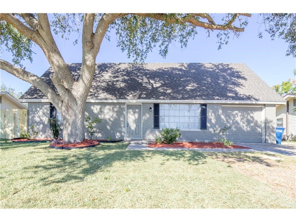 3426 Charlotte Dr Property Photo 1