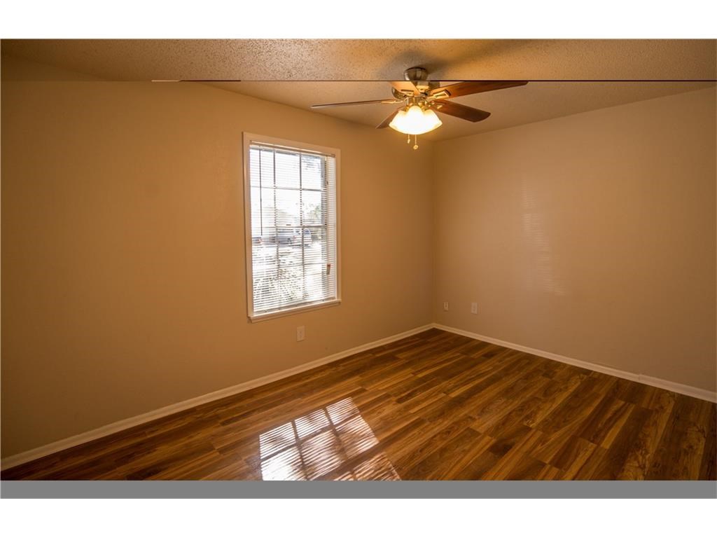 3426 Charlotte Dr Property Photo 11