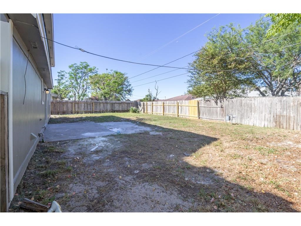 3426 Charlotte Dr Property Photo 20