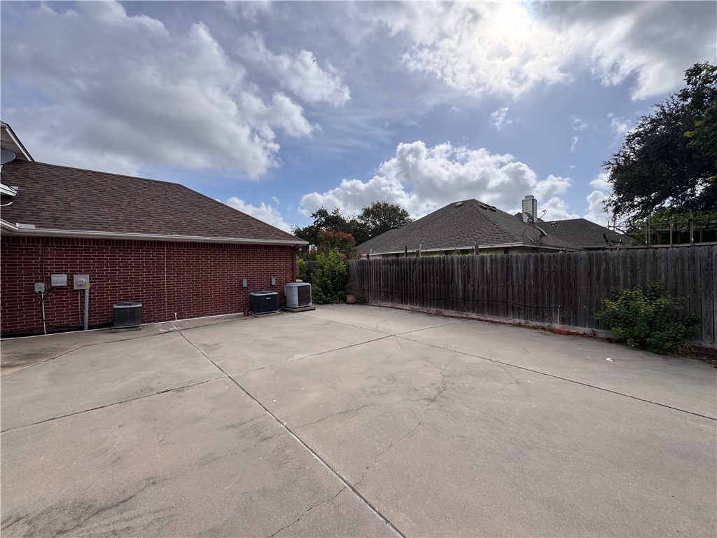 4513 Ammer Lake Dr Property Photo 21