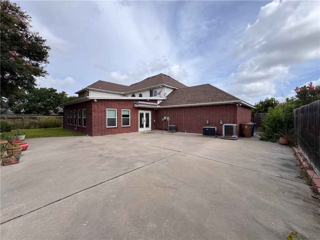 4513 Ammer Lake Dr Property Photo 23