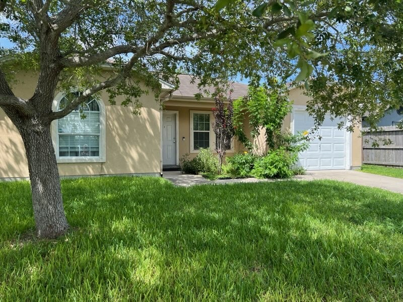 5926 Community Dr