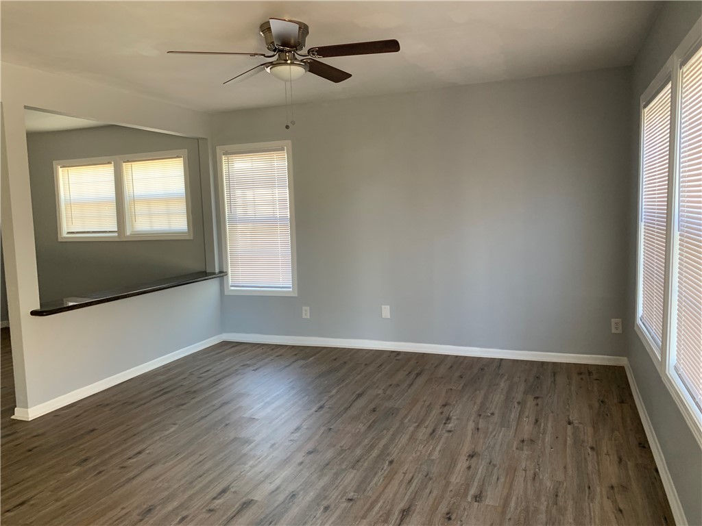 3629 Lawnview St Property Photo 2