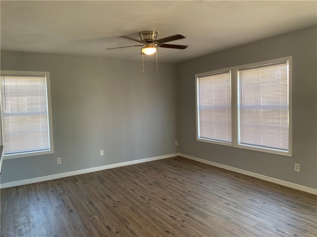 3629 Lawnview St Property Photo 3