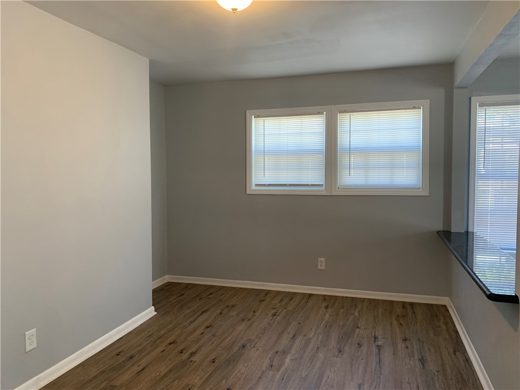 3629 Lawnview St Property Photo 4