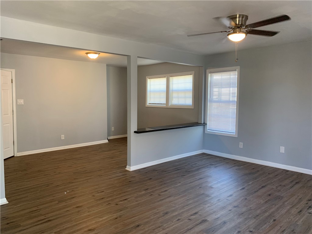 3629 Lawnview St Property Photo 5