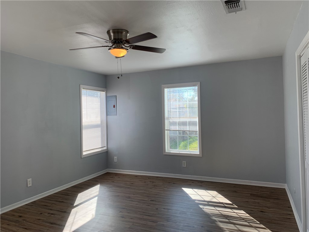 3629 Lawnview St Property Photo 10