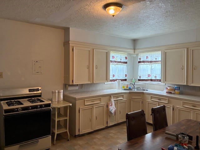 505 W Main St Property Photo 9