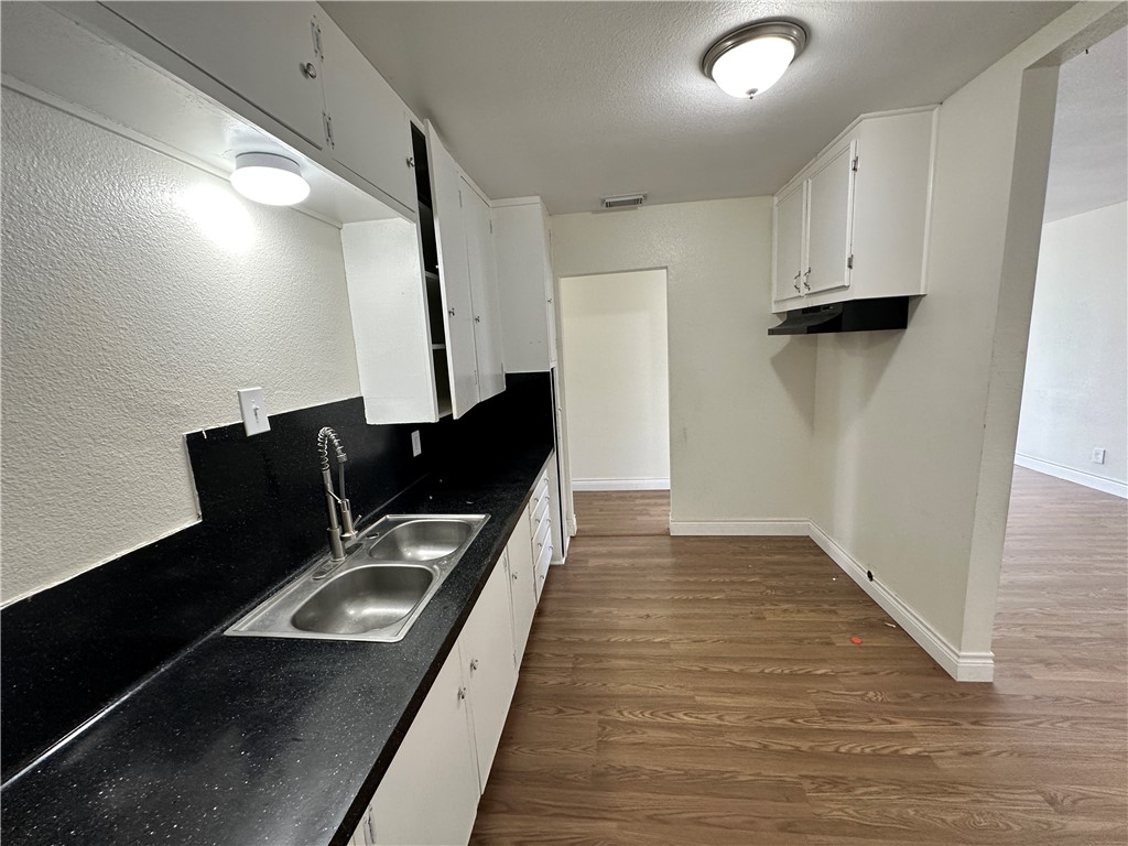 3410 Kenwood Dr Property Photo 4