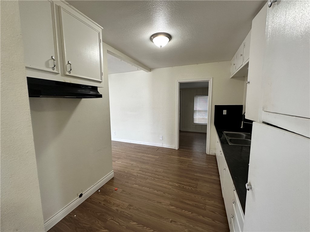 3410 Kenwood Dr Property Photo 5