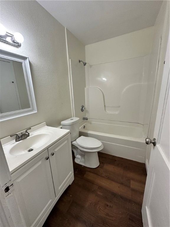 3410 Kenwood Dr Property Photo 6