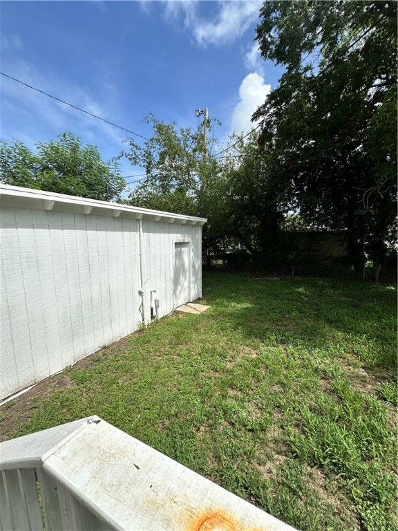3410 Kenwood Dr Property Photo 16