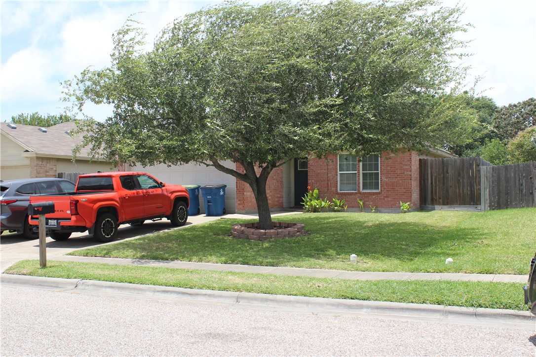 1014 Sacramento Dr Property Photo 2